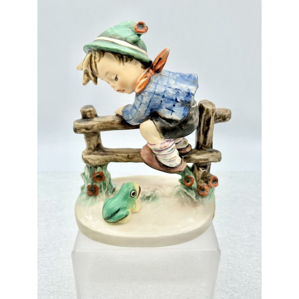 Goebel Hummel Figurine 201 2/0 Retreat to Safety Boy Fence Frog